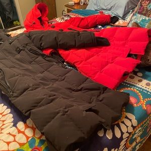 Brand new with tags. Due to covid weight I can’t fit into a small. Sadly.